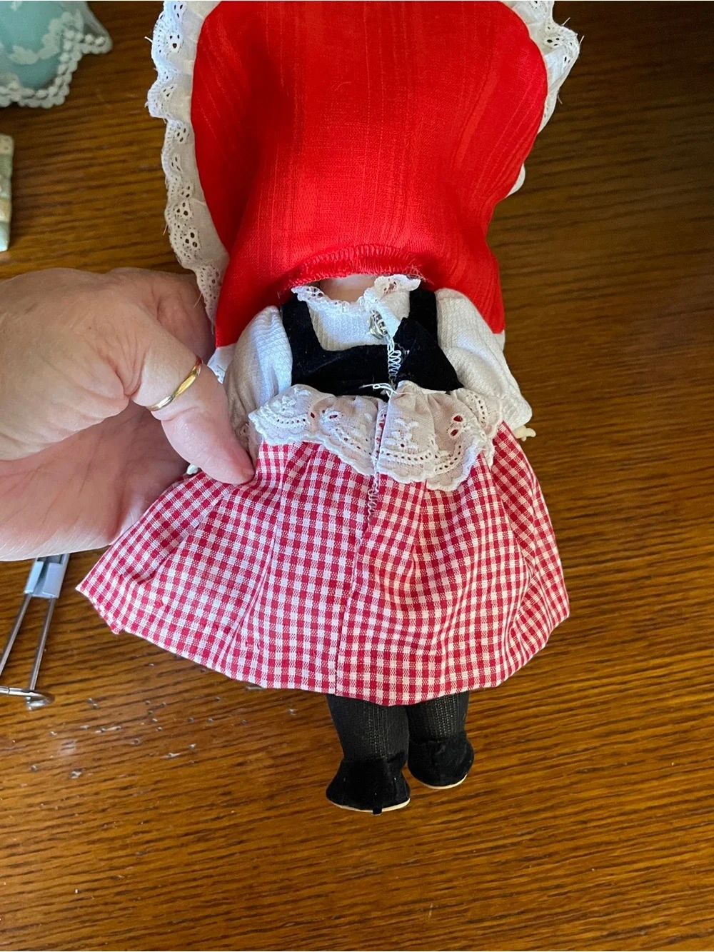 Little Red Riding Hood by Ideal 1982